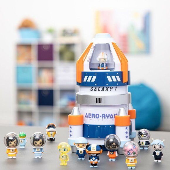 Ryans World Galaxy One Explorer Toy 12 Figure Micro Shuttle Rocket Space… - Picture 4 of 11